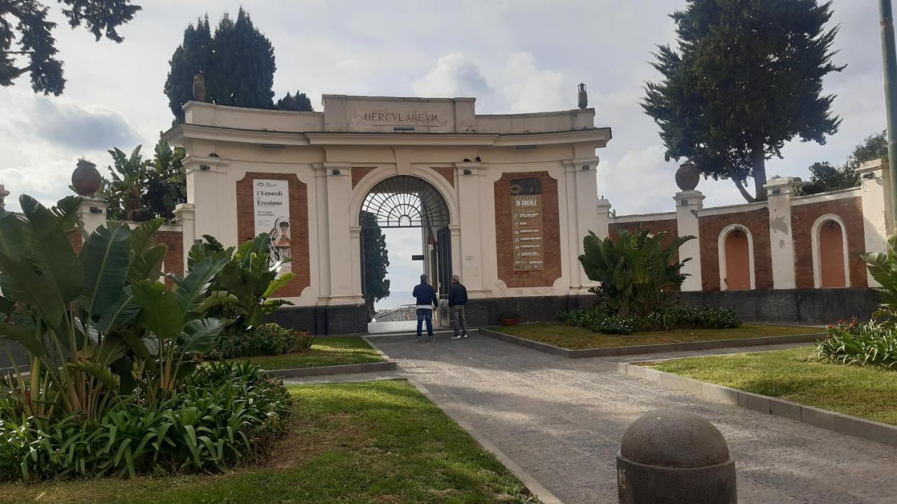 Il Gran Portale Apartment Ercolano Luaran gambar